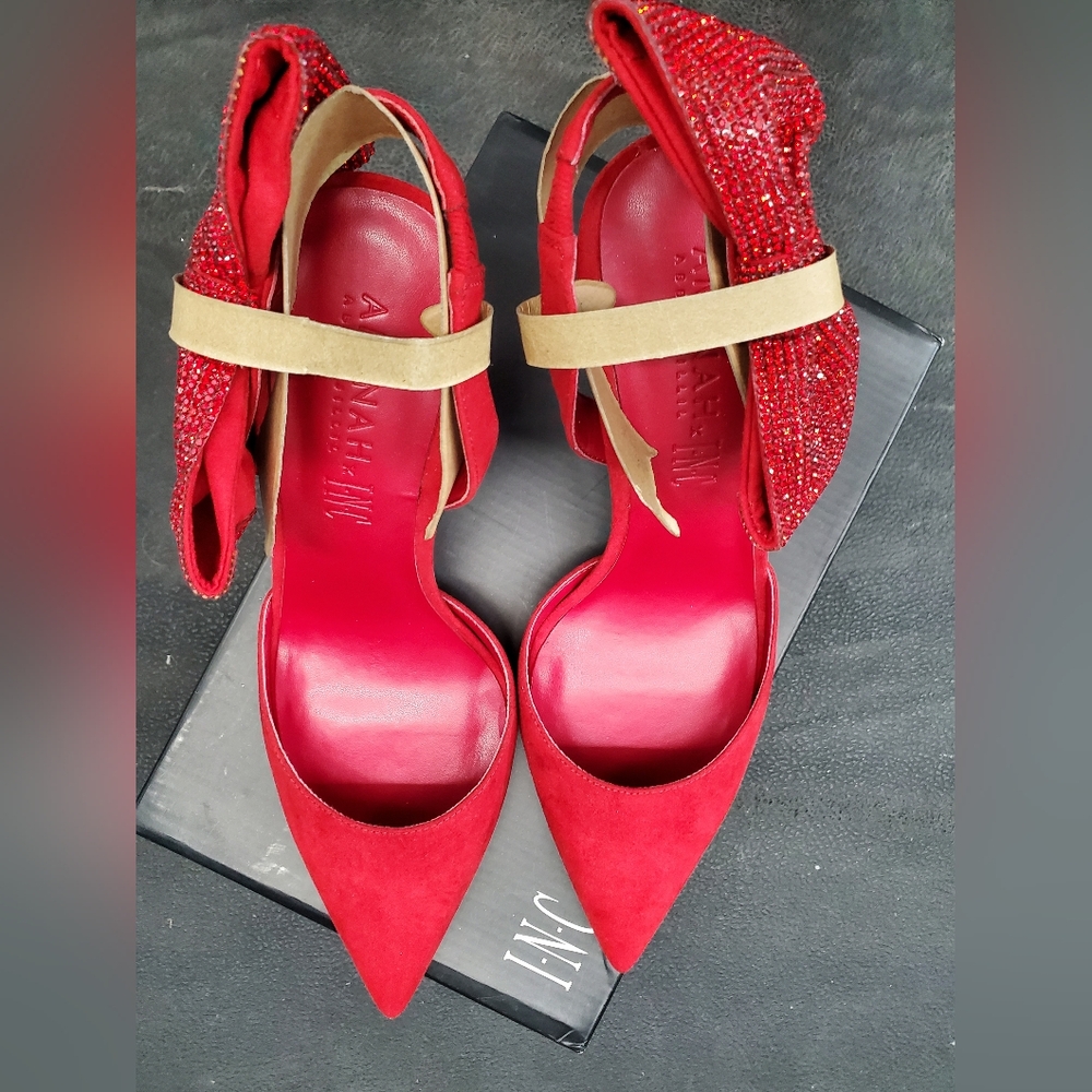 International Concepts Forever Your Girl Pumps/Red - Picture 5 of 8